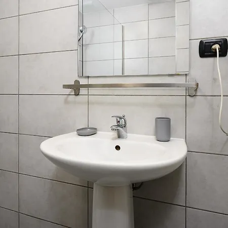 Classbnb - 2 In Zona Stazione *